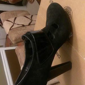 BCBG leather platform heels